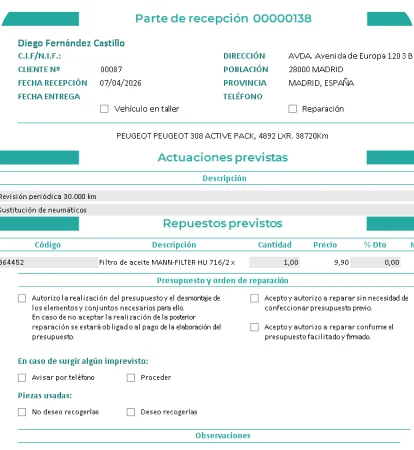 Pantalla del software de gestión de taller mecánico mostrando el parte de recepción de vehículo, checklist de estado y datos del cliente.