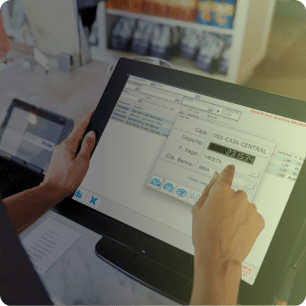 Pantalla de TPV táctil para comercio adaptado a la normativa Verifactu de facturación