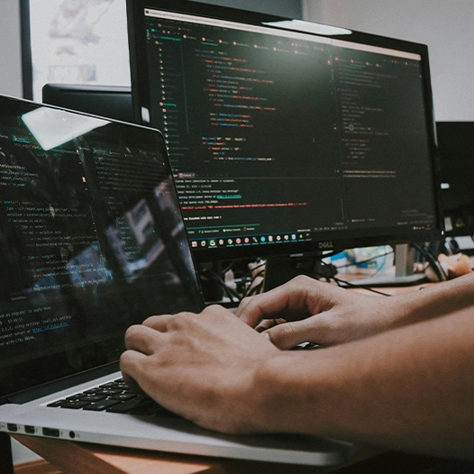 Sección de preguntas frecuentes sobre ciberseguridad, resolvemos tus dudas sobre protección de datos, auditorías en seguridad informática y medidas de seguridad.